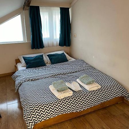 Apartamento Roofs Tiflis Exterior foto